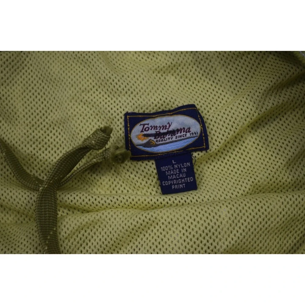 Tommy Bahama waist 16
